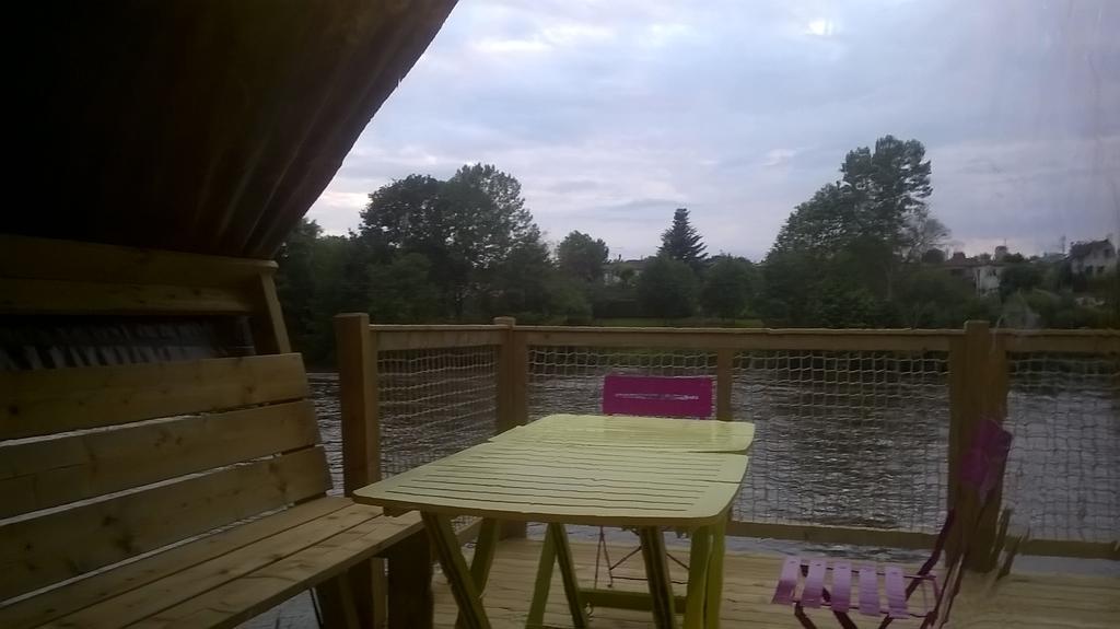 Camping Des Ribieres Confolens Eksteriør bilde