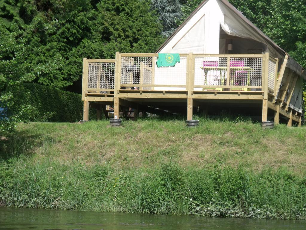 Camping Des Ribieres Confolens Eksteriør bilde