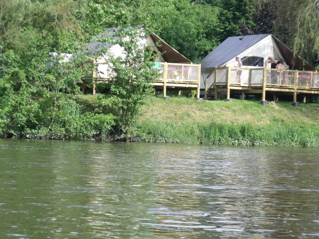 Camping Des Ribieres Confolens Eksteriør bilde