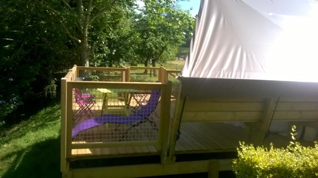 Camping Des Ribieres Confolens Eksteriør bilde