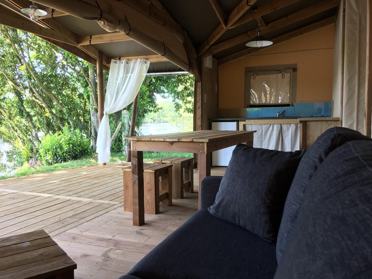 Camping Des Ribieres Confolens Eksteriør bilde